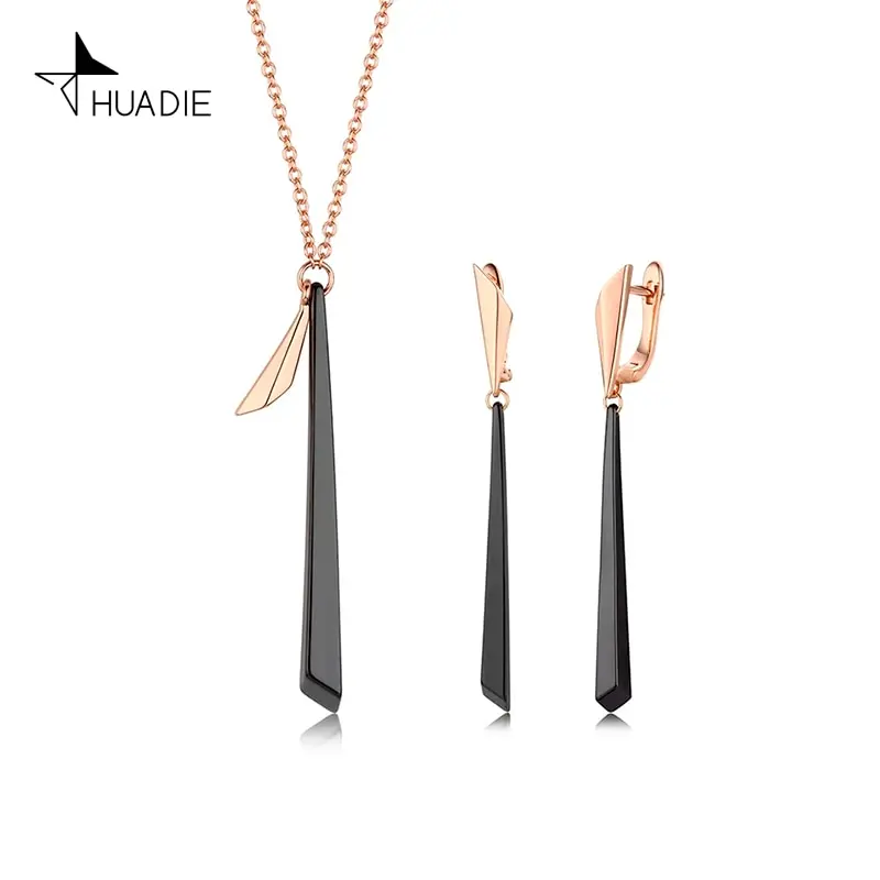 HUADIE set of ceramic jewelry. womens unusual hanging drop earrings and necklace. black white ceramics. trend 2021. wings | Украшения и