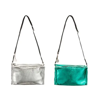 

2020 Spring，women bag，Shoulder Bags，Zip closure, adjustable shoulder strap. Two internal compartments，AMN-BO2327