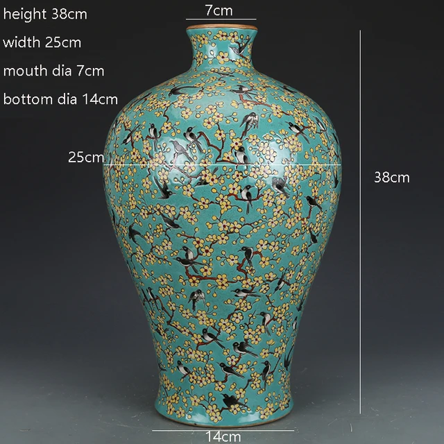 Qing Dynasty Qianlong Hand-painted Greenland Famille Rose With Delight Plum Vase Antique Porcelain Vase Jingdezhen Porcelain 4