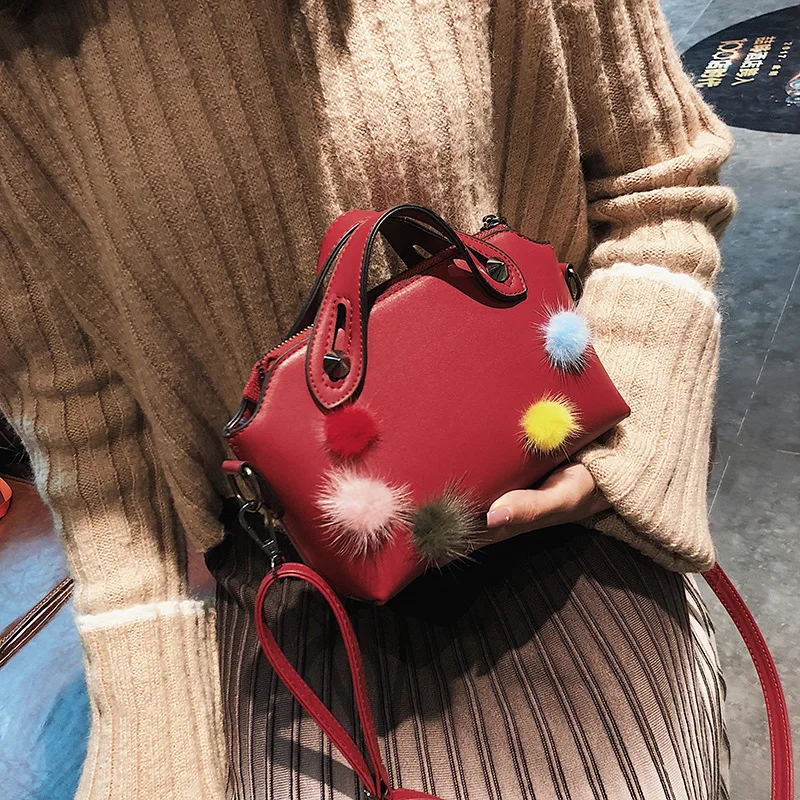 

2019 New Style Retro Pillow Color Furry Ball Shoulder Oblique Handbag