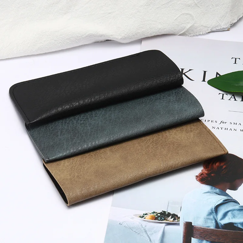 

Unisex Soft Leather Synthetic Leather Glasses Bag Protective Case for Reading Glasses Dustproof and Waterproof Holster