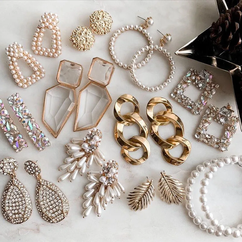 

Dvacaman ZA Fashion Crystal Drop Earrings Vintage Simulated Pearls Earrings Maxi Geometric Statement Earrings for Women Jewelry