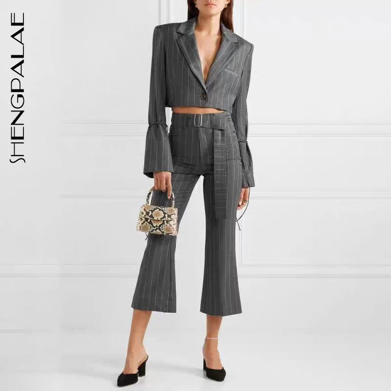 

SHENGPALAE New Autumn European Style Flare Sleeve Single Button Turn-down Collar Coat Drawstring Pants Women Striped Suit FS200
