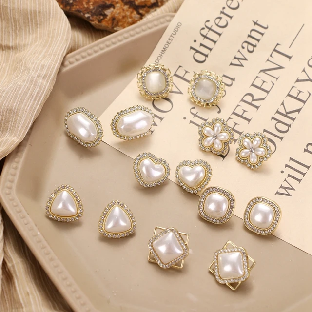 Elengant Vintage Pearl Stud Earrings | The Shop'n Glow