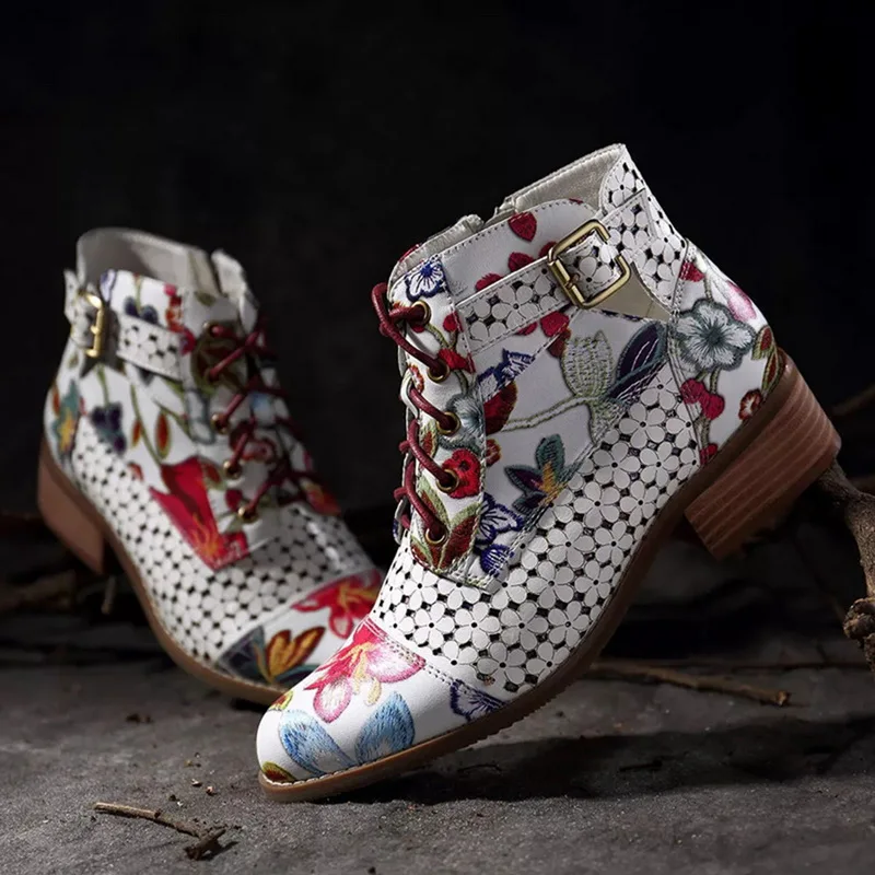 

Laamei 2019 New Autumn Retro Women Embroidery Flower Short Boots Lady Elegant Lace Up Ankle Boots Female Chunky Botas Mujer