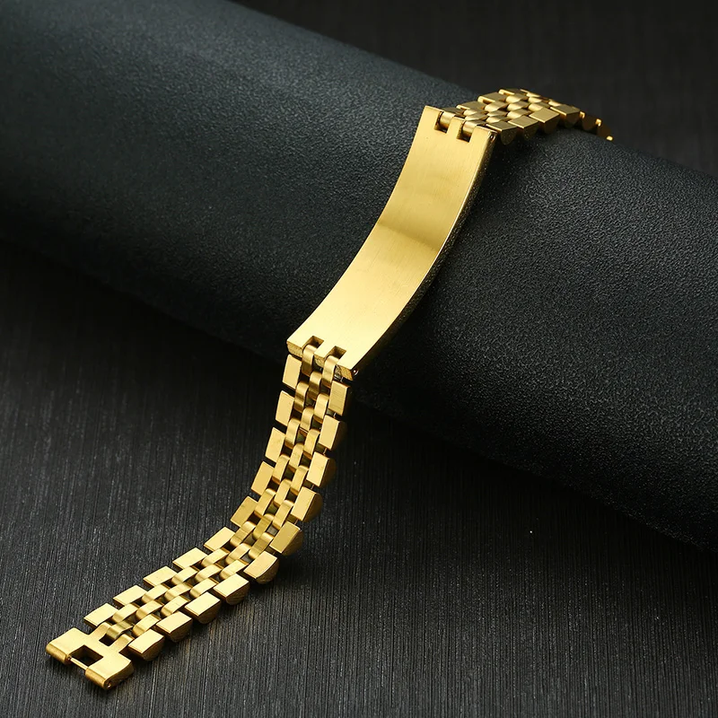 BR-697G_12  4I6A0078_800