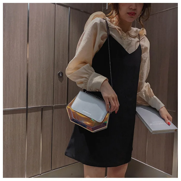 

Hexagonal laser chain bag 2019 new Korea Joker shoulder slung fashion contrast small square bag