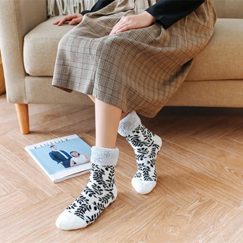 Модная обувь на овечьем меху зимняя куртка для мотогонок, Утепленная одежда пол удобные зимние дышащие милые Повседневное противоскользящие носки, Calcetines Для женщин носки Mujer
