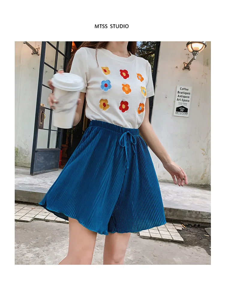 11420153965_1525956069