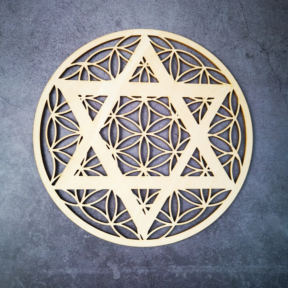 fleur de vie, géométrie sacré, arbre de vie et symboles en bois