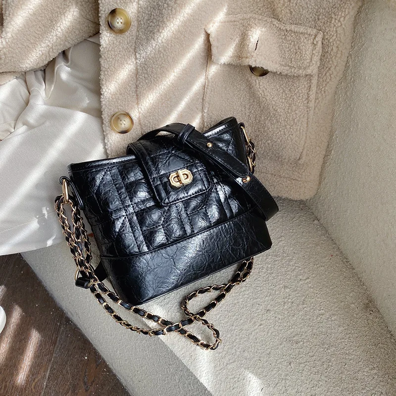 

Bag Women's 2019 Autumn And Winter New Style Fashion Network Red Small Black Bag Shoulder Hobo Bag Retro Chain Bucket Bag