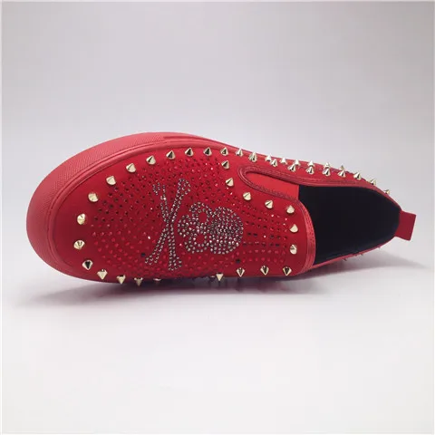 Мужские лоферы без шнуровки с черепом; Цвет черный, красный; блестящие стразы; обувь для выпускного вечера с шипами; Mocasines Hombre; 4#20/10D50 - Цвет: Red