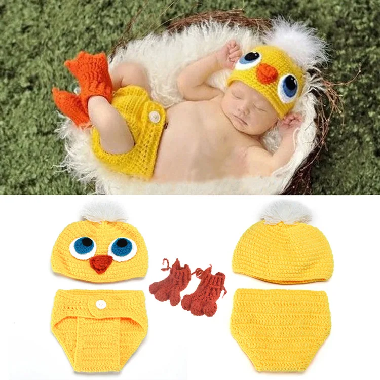 

3-Piece Baby Hand-knitted Chicken Set, Woolen Yarn Knitting Little Yellow Duck Hat Set, Studio Clothing Shooting Props
