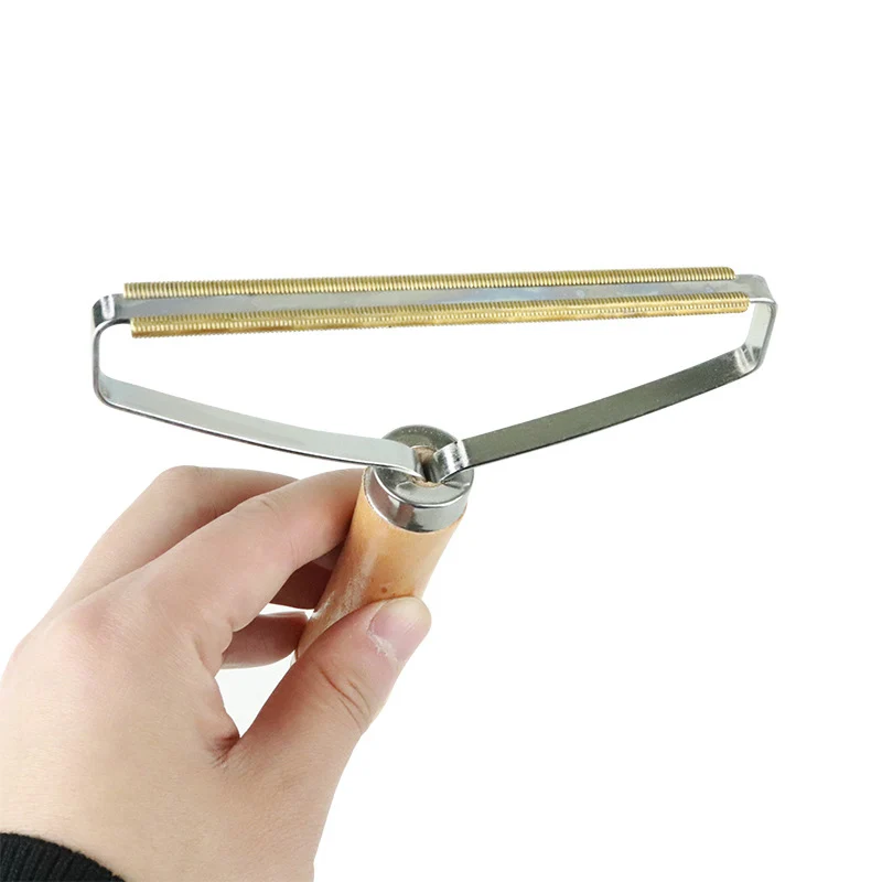 

1PC Portable Lint Remover Clothes Fuzz Fabric Shaver Brush Tool for Sweater Woven Coat Sweater Shaver Fluff Removing Roller
