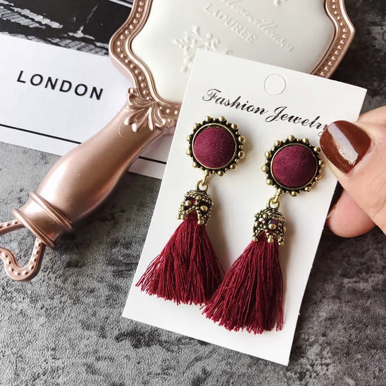 3700959644_1234791580