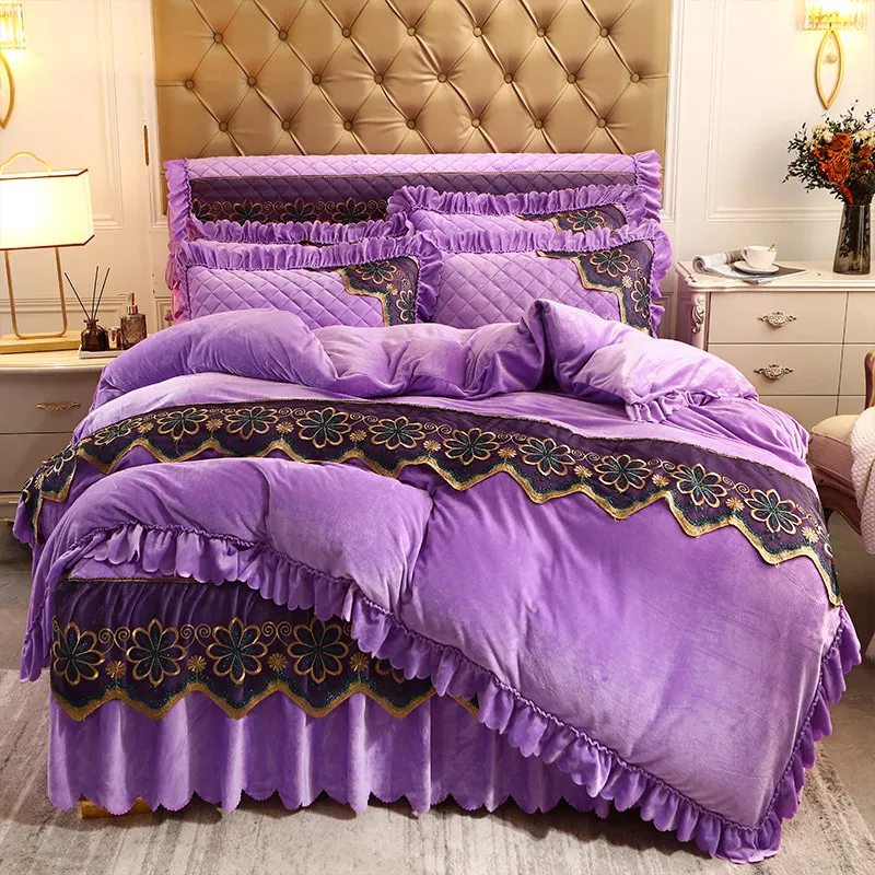 Crystal Velvet Lace Bedding Set 3
