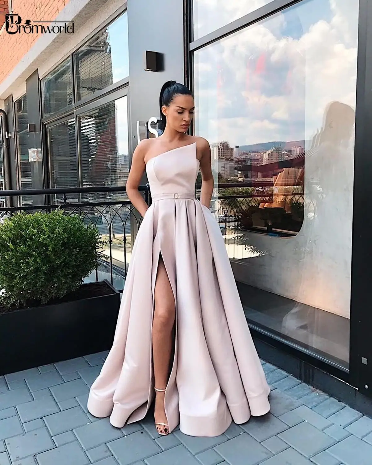 

Champagne Prom Dresses 2019 A-Line Sexy High Slit Satin Evening Party Dress Maxys Long Prom Gown with Pockets Robe De Soiree