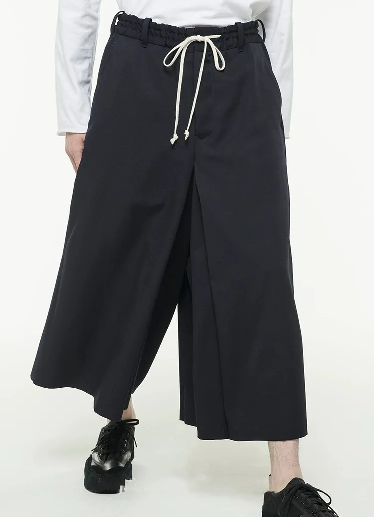 

Spring and Autumn men's new ultra-loose fake two culottes, bell bottoms, wide-leg trousers, black skirt, sleeved legs