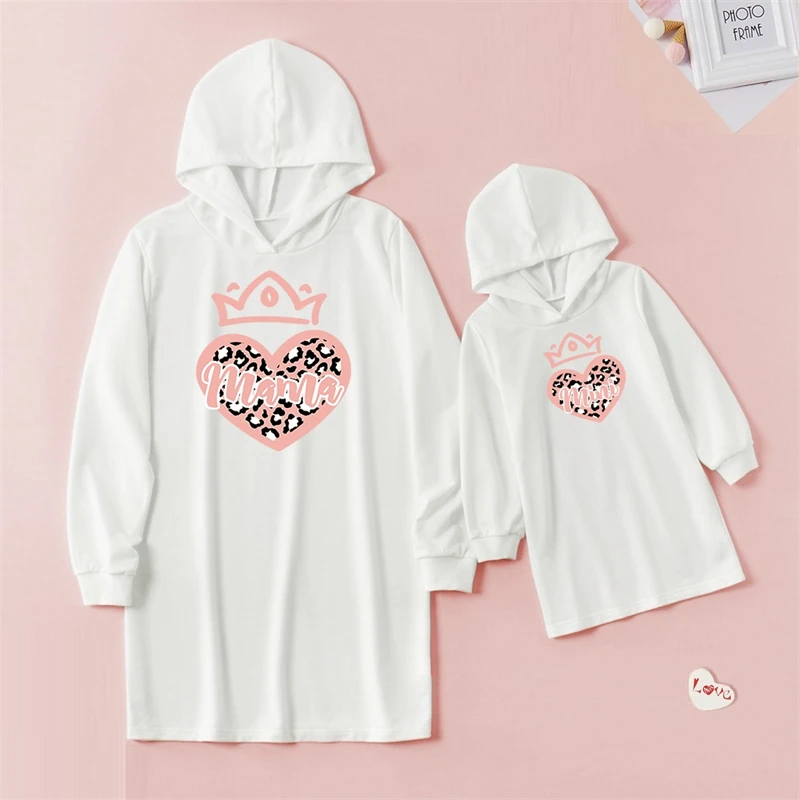 2021 Love Sweaters Autumn Mother Daughter Matching Dresses Family Set Mom Baby Mommy and Me Clothes Women Girls Hoodies Dress 2021 Love Sweaters Autumn Mother Daughter Matching Dresses Family Set Mom Baby Mommy and Me Clothes Women Girls Hoodies Dress