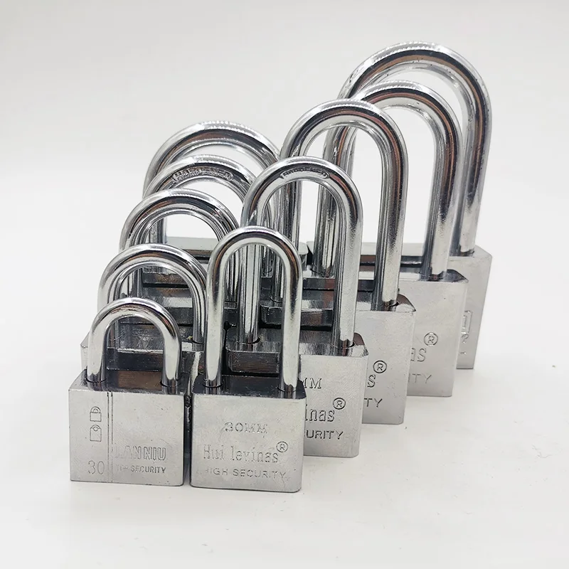 навесной замок abus 724/40. гент замок. замок с железным хлястиком. замок из стали. замок мейдерслот.