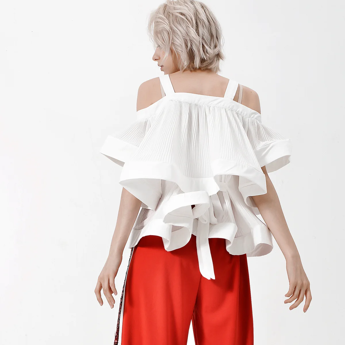 Camisole тройник сверхпрочный плиссированный многослойный летний топ корейский Harajuku белая футболка женская уличная одежда женская одежда PP017