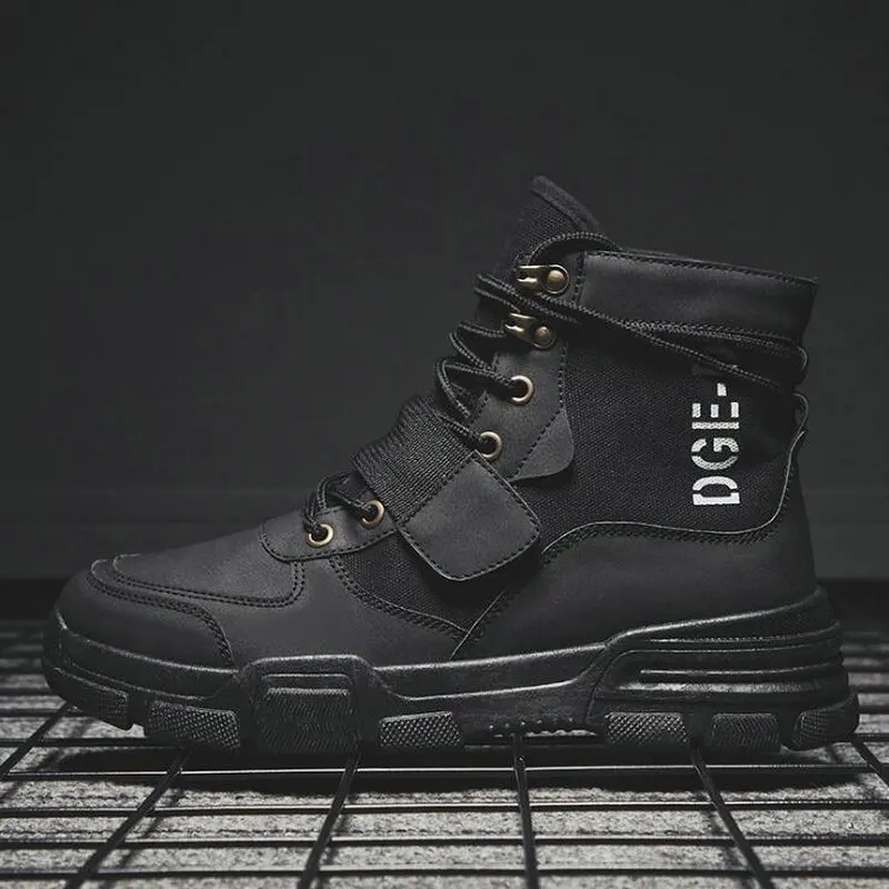 round toe desert boots