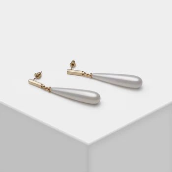 

Amorita boutique Elongated artificial pearl drop earrings