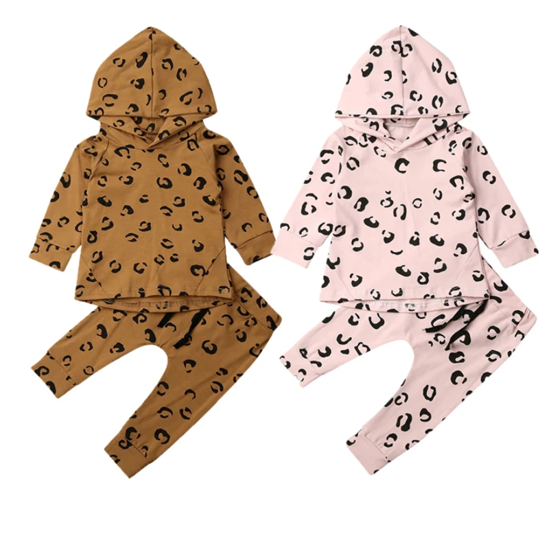 Леопардовый принт Одежда для маленьких мальчиков и девочек комплект толстовка с капюшоном, футболка и штаны, леггинсы Одежда для новорожденных детская одежда на возраст от 0 до 24 месяцев