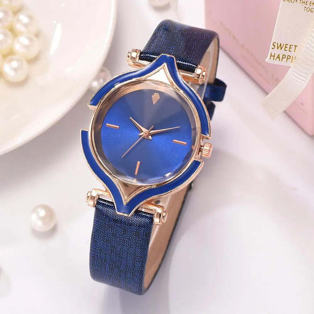 

Fashion Women Faux Leather Strap Peach Shape No Number Analog Quartz Wrist Watch reloj hombre zegarek damski Luxury Relogio Femi