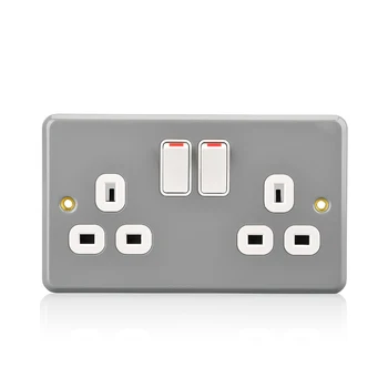 

Metal cald dual wall power scoekt 13a type G electric socket suppliede with multiple epoxy poeder knockout metal box