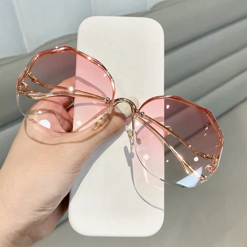 2022 moda herbata gradientowe okulary przeciwsłoneczne damskie Ocean Water Cut przycięte soczewki metalowe zakrzywione świątynie okulary kobieta UV400 4 2022 moda herbata gradientowe okulary przeciwsłoneczne damskie Ocean Water Cut przycięte soczewki metalowe zakrzywione świątynie okulary kobieta UV400 4