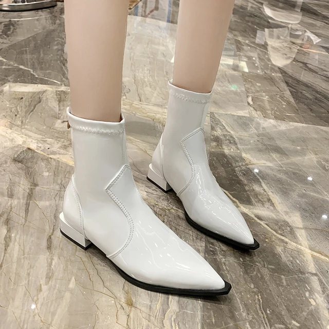 Botas de calcetín punta pico para mujer, botines planos de charol con tacón bajo y cremallera trasera, talla 35-39, color blanco y negro _ - AliExpress Mobile