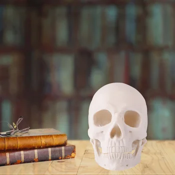 

1Pc Halloween Skull Pattern Decoration Props Horror Ornaments Funny Desktop Adornment for Decoration Use (White)
