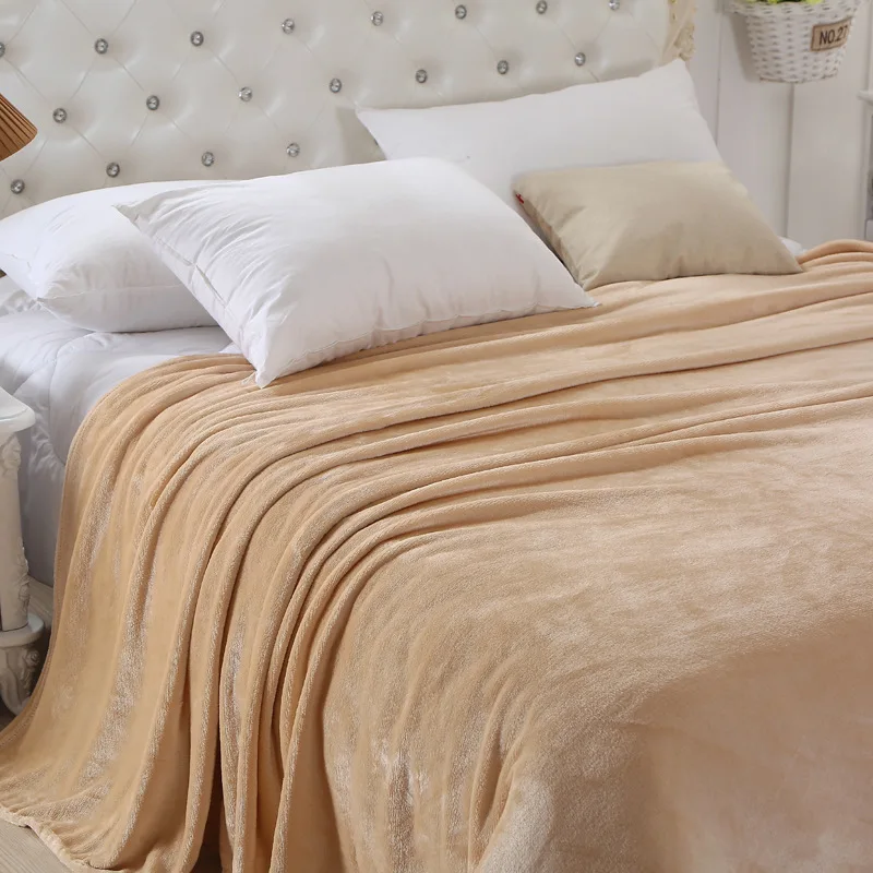 

Skin-friendly Coral Velvet Sofa Bed Blanket Multipurpose Home Office Travel Nap Blanket Soft Warm Four Seasons Cover Blanket