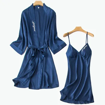 

Navy Blue Young Lady 2PCS Robe Set Embroidery Kimono Bathrobe Gown Satin Sleepwear Sexy Nightgown Bride Bridesmaid Wedding Gown