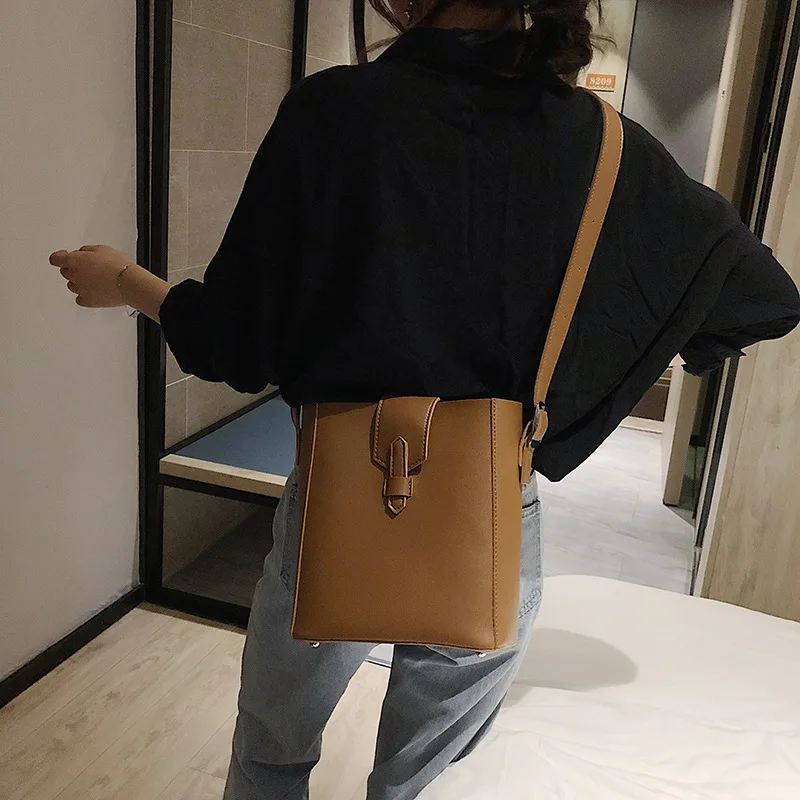 

2019 new Korean version of retro single shoulder oblique span package pu small square bag mother bag