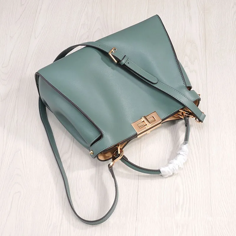 conew_11990370464_992063094_conew1