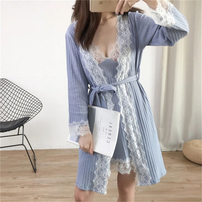 9533147222_429541127.640x640