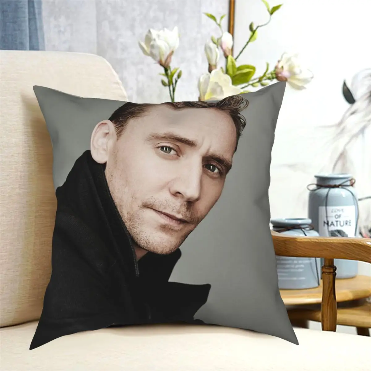 

Tom Hiddleston Square Pillowcase Polyester Pattern Zipper Decorative Throw Pillow Case Sofa Seater Cushion Cover