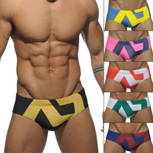 Bañador estampado para hombre, ropa de baño sexy para hombre, de corte bajo, a la moda, ropa abultada para la playa, 2020