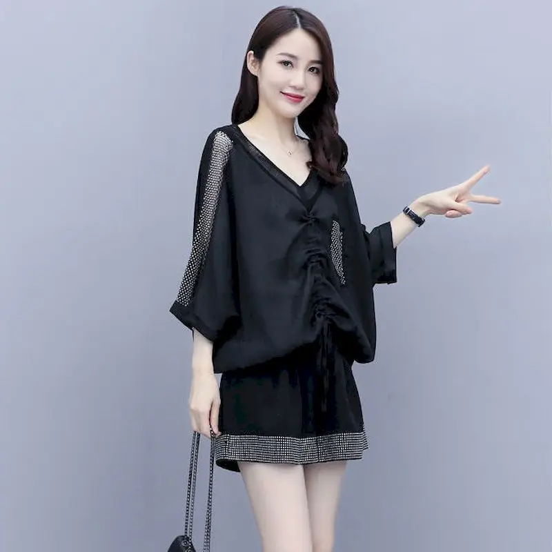 Рисунок 5 - Женские костюмы из 2 предметов