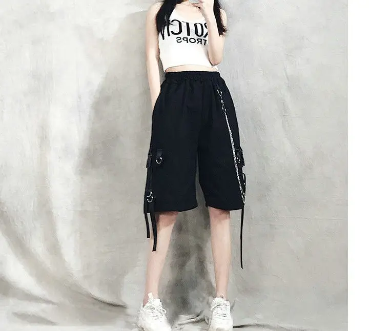 2022 Summer Women Cargo Shorts Female Loose Straight Casual Short Pants Fashion Elastic Waist Handsome Chain Knee Length Shorts champion shorts