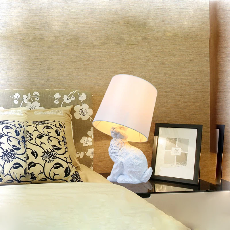 Современная настольная лампа в форме кролика, креативная смола, настольная лампа животное, детская комната, гостиная, рядом с лампой, Мультяшные люминесцентные настольные лампы