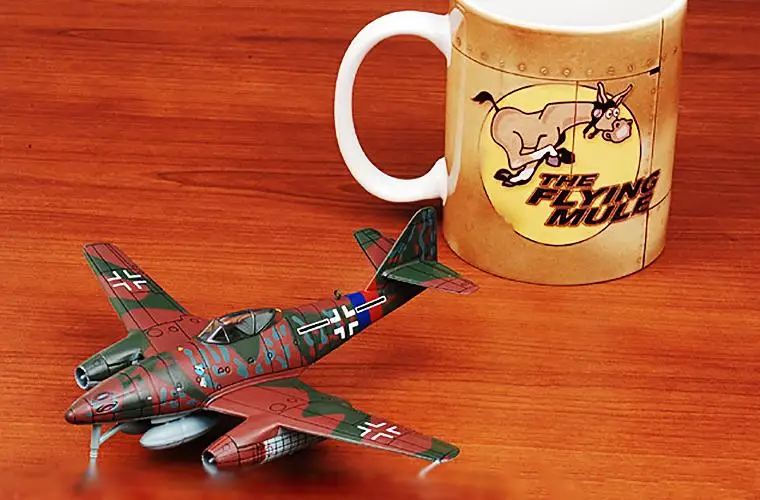 Me 262A Luftwaffe JG 7 Nowotny "зеленый 4" 1/72 литая модель самолета IXO