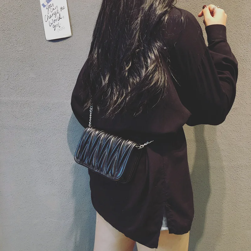 

Bag Women's 2019 New Style Versatile Shoulder Bag Small CK Western Style Versatile Four Seasons Online Celebrity Chain Bag
