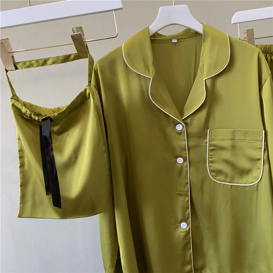 12777735468_2043651032