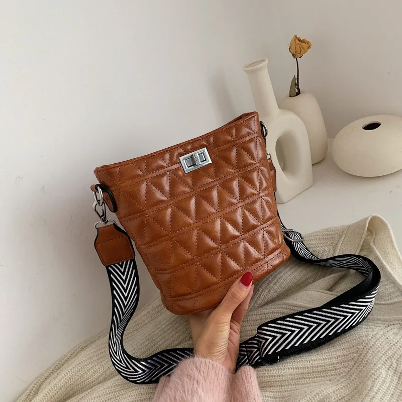 

Language meng wei Fashion PU Leather Bucket Bag Women's 2019 New Style Korean-style Retro Shoulder Bag Versatile chao yang Gas S