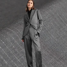 Перламутровые шелковые Японские Серые Fil-Lumiere полосы камвольной шерсти материалы осенние женские брюки костюмы швейная ткань