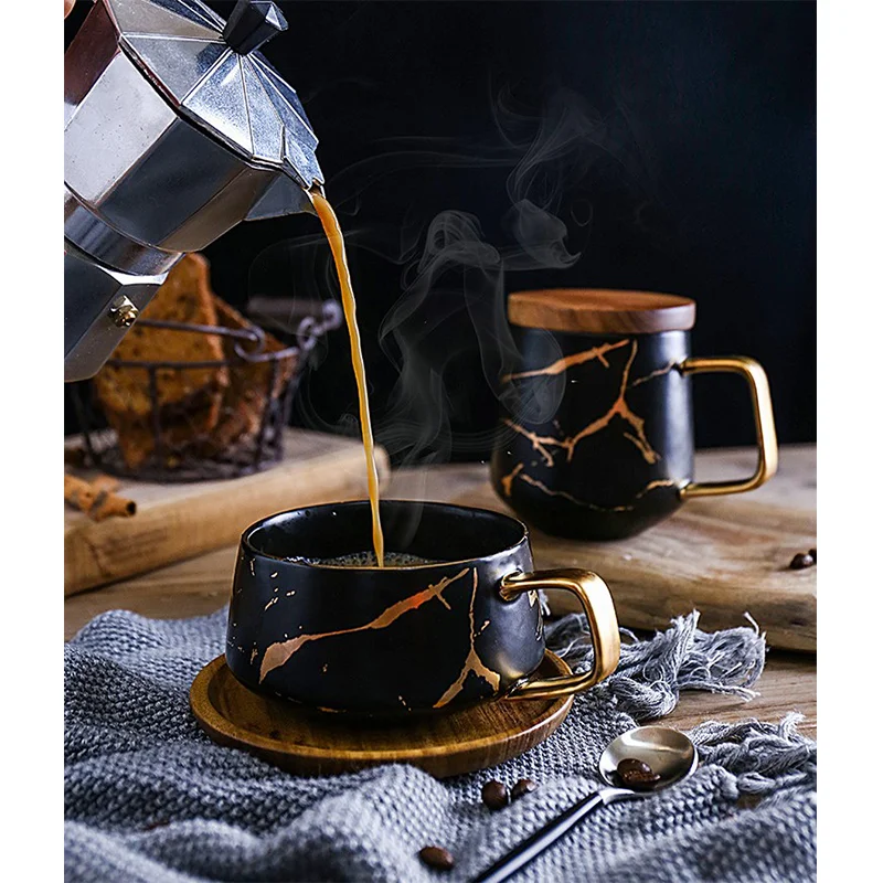 Роскошные матовые керамические мраморные чайные кофейные чашки с золотой инкрустацией деревянными блюдцами черного и белого цвета B002