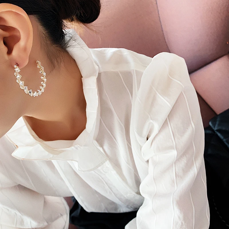 

Moda europea y americana estilo S925 pin de plata para mujer aretes colgantes super flash simple ronda lujo lujo rhinestone joye